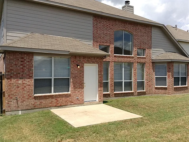2112 Lake Fork Ln — Photo 11