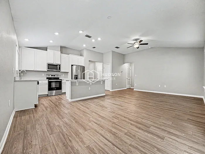 6407 Timber Cove Ct — Photo 5