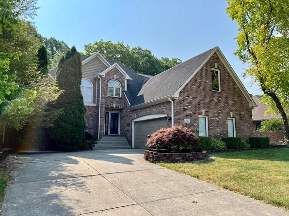 1219 Park Meadow Dr, Beech Grove, IN 46107