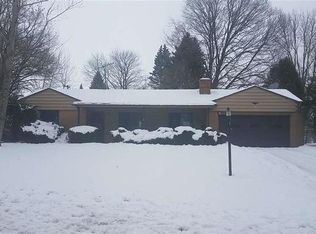 1305 River Bluff Blvd, Rockford, IL 61103