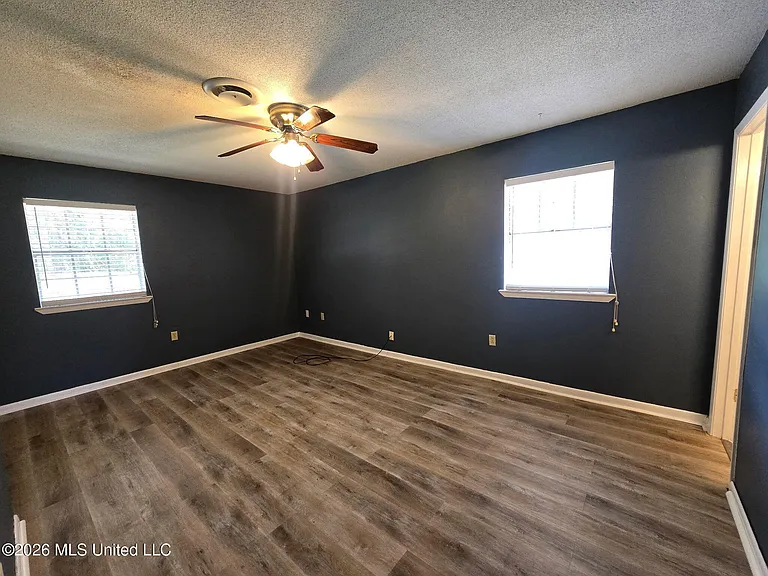 12334 Fernwood Cv — Photo 12