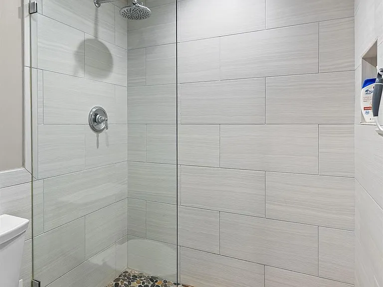 1801 Lavaca St #4C — Photo 32