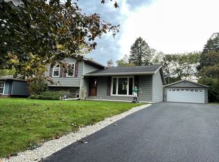 3S144 Cypress Dr, Glen Ellyn, IL