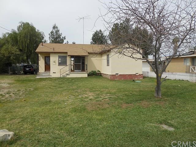 1st image of 10890 Spruce Ave