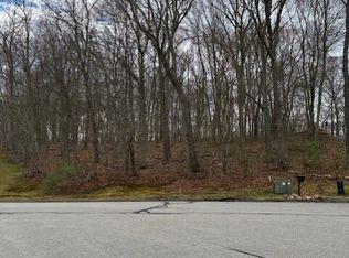 13 Tuckers Run, Ledyard, CT 06339
