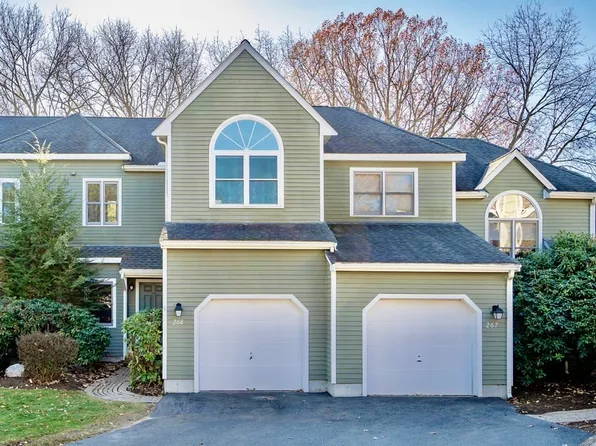 268 Bishops Forest Dr, Waltham, MA 02452