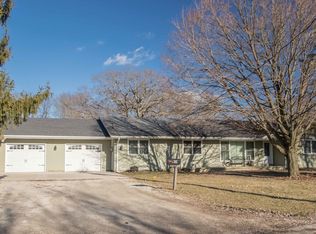 102 N Lane St, Potomac, IL 61865