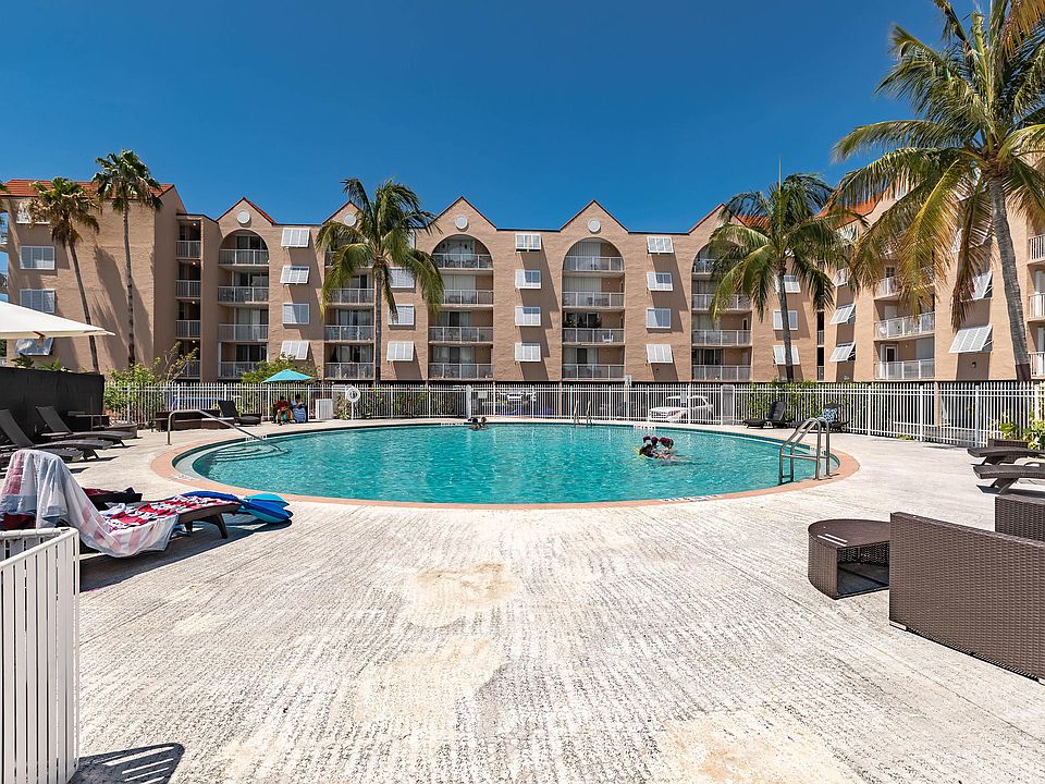 1st image of 3930 S Roosevelt Blvd #S206