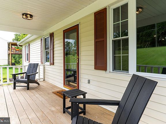 2nd image of 12 Hidden Lake Dr
