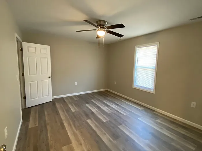 129 W Main Dr — Photo 8
