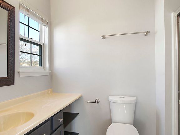 5th image of 1037 N Village Dr Unit 4