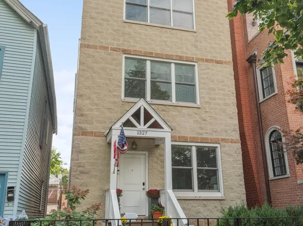 1327 W Roscoe St #2, Chicago, IL 60657