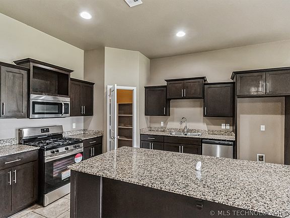 4th image of 13656 S Kenosha Ave E