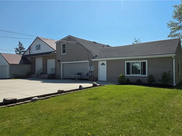 210 Westminster Rd, Buffalo, NY 14224
