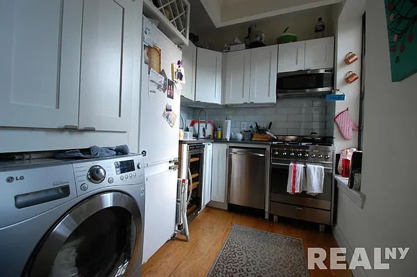 Rented by REAL New York | media 8