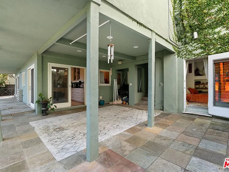 6630 Whitley Ter — Photo 26