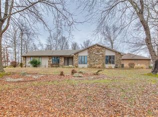 6 Boyce Ln, Bella Vista, AR 72715