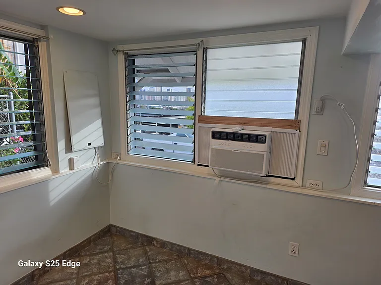 2120 Clement St — Photo 3