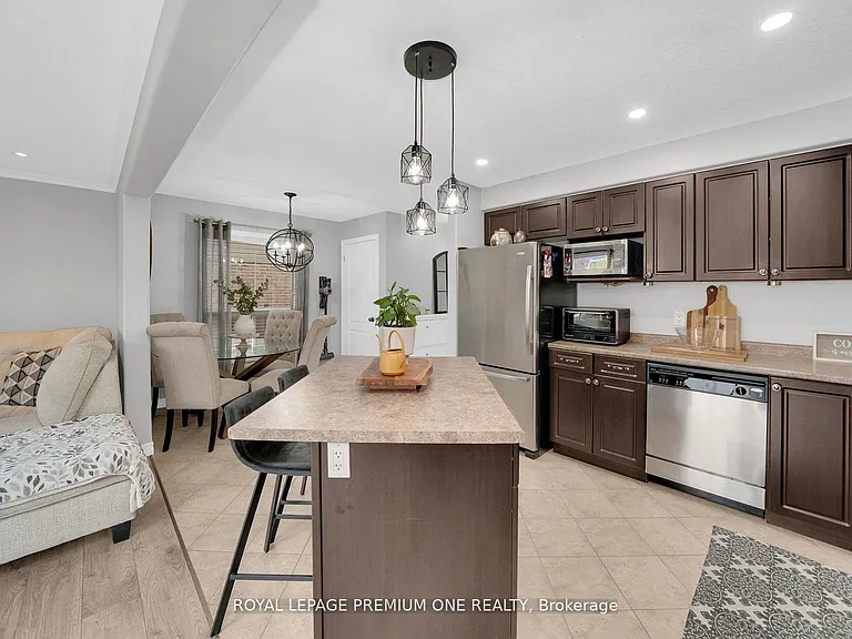 31 Stevenson St — Photo 12