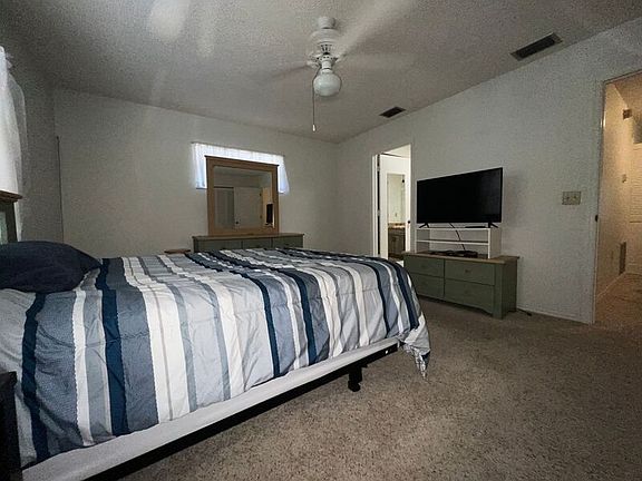4th image of 3625 Bay Ct