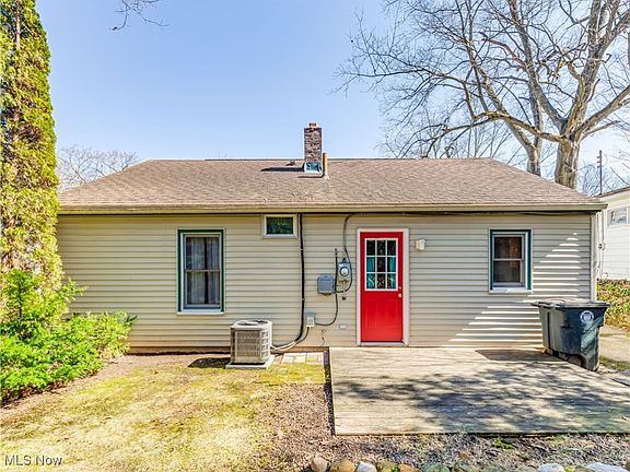 3rd image of 118 Robinwood Blvd