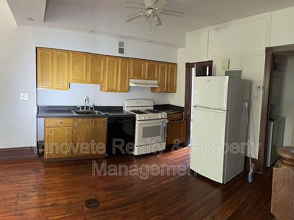 5th image of 4416 Locust St Unit C