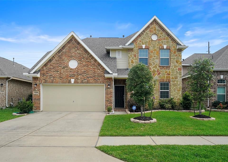 1st image of 12219 Golden Oasis Ln