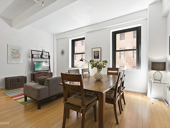 2nd image of 365 Bridge St APT 4K
