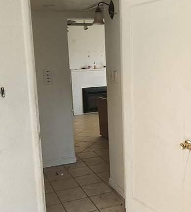 4th image of 1335 E Sussex Way