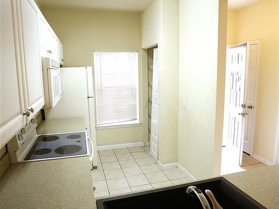 3rd image of 4493 NW 49th St #3007