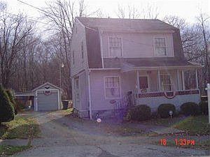 2nd image of 2922 Van Wye St SE