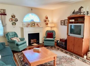 720 Smith Hill Rd, Stroudsburg, PA 18360