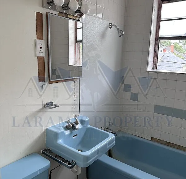 309 S 10th St #29 — Photo 5