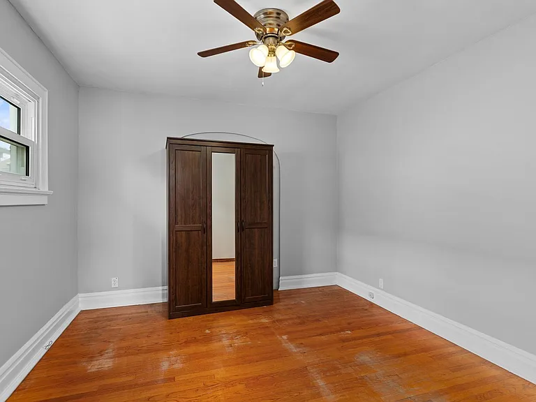 4011 McDonald Ave — Photo 7