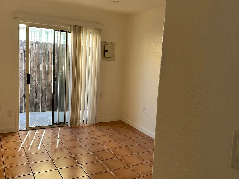 12732 Vanowen St #B — Photo 9