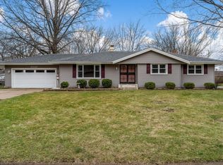 3348 Sage Dr, Rockford, IL 61114