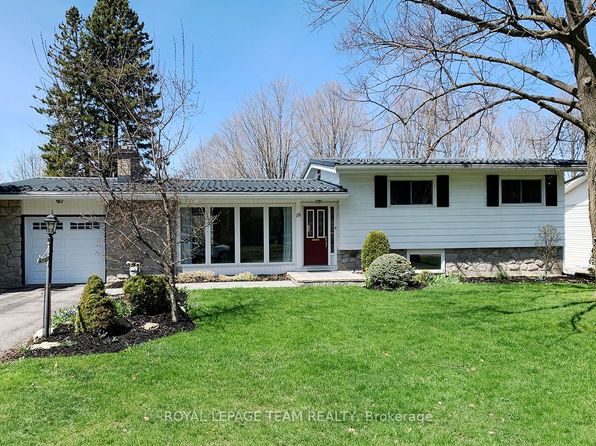 19 Pinepoint Dr, Ottawa, ON K2H 6B1
