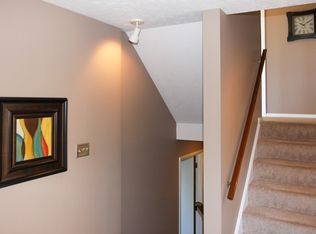 1353 Mockingbird Dr, Kent, OH 44240