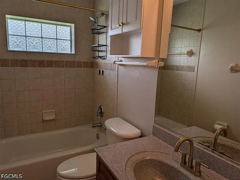 3046 SW 24th Ave — Photo 16