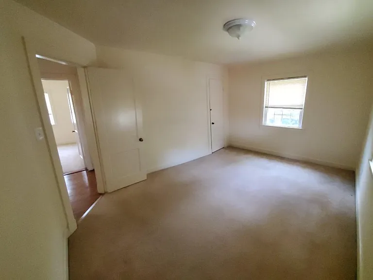 1605 N Stafford St — Photo 12