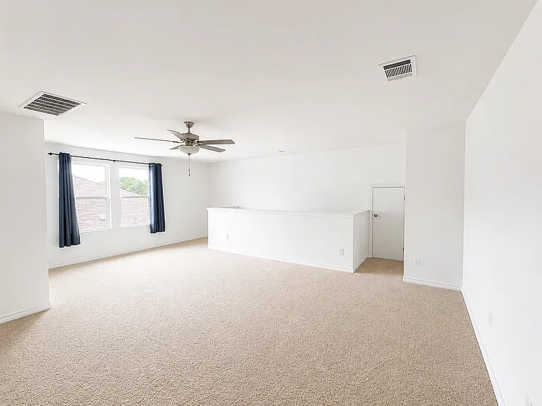 Loft area - Upstairs