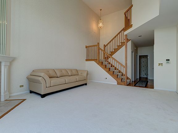 5th image of 23062 W La Croix Ln