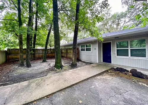 7420 SW 42nd Pl #D Photo 1 7420 SW 42nd Pl #D Photo 1