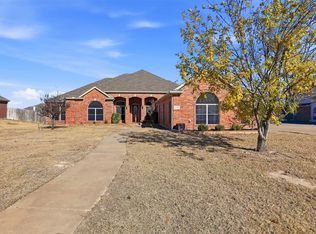 1524 Desert Hills Dr, Haslet, TX 76052