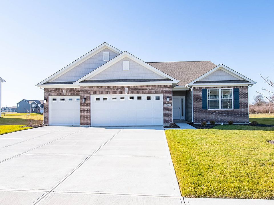 1st image of 2390 Oakmont Dr