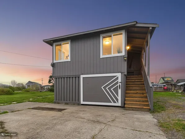 62 Perch St, Eureka, CA 95503