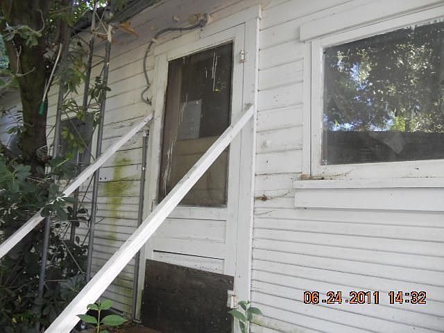 2nd image of 612 Mormon St
