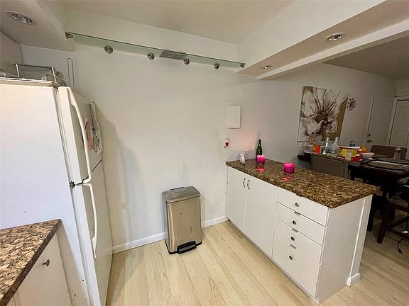 5th image of 4160 Inverrary Drive #507