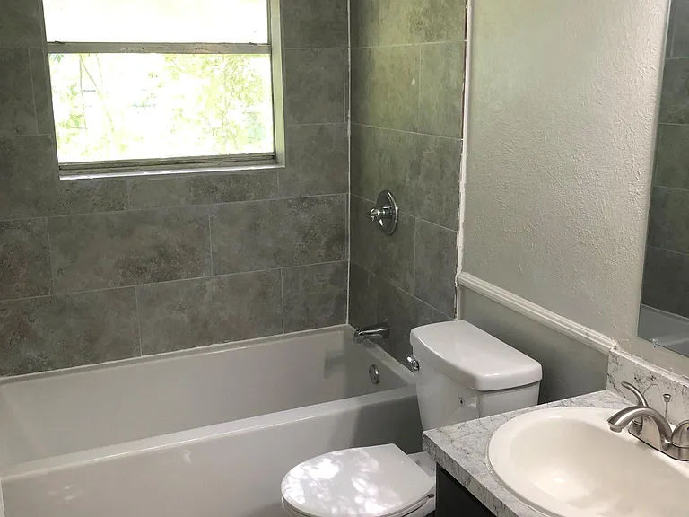 5229 Purington Ave — Photo 15