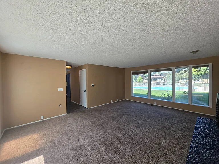 1623 Mowry Sq #1 — Photo 8